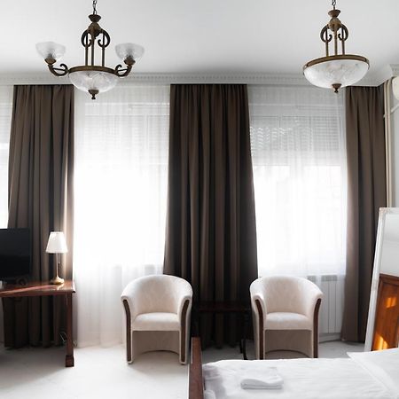 Hotel Jardin Belgrád Kültér fotó